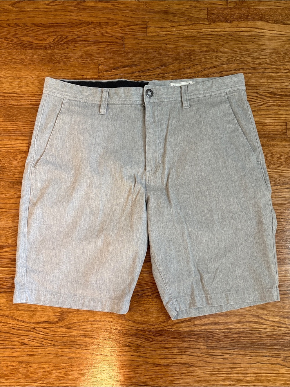 Volvos Men's Classic Casual Gray Shorts